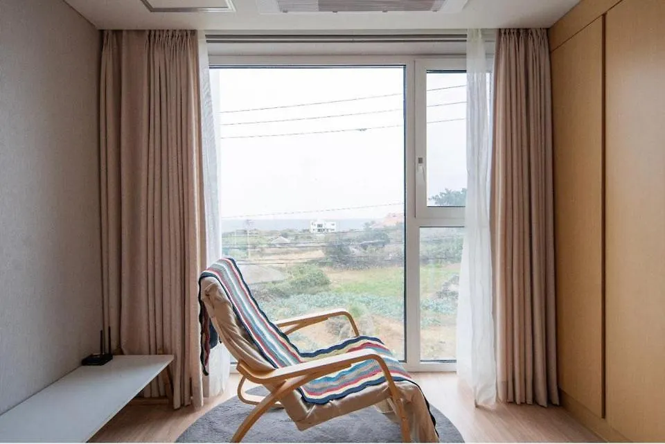 Holiday home Jeju Suwoo Pool Skause